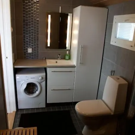 Marjaniemi - Rantasumppu 2 With Sauna & Air Conditioning 샬레 하일루오토