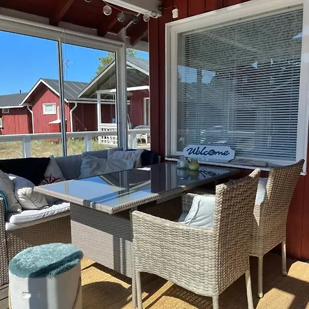 샬레 Marjaniemi - Rantasumppu 2 With Sauna & Air Conditioning 하일루오토